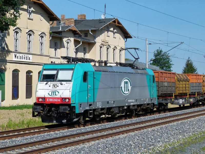 186 242-4.jpg